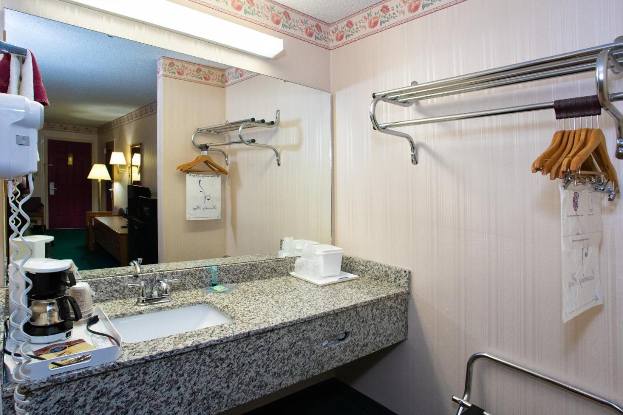 Express Inn Юрека Спрингс Екстериор снимка