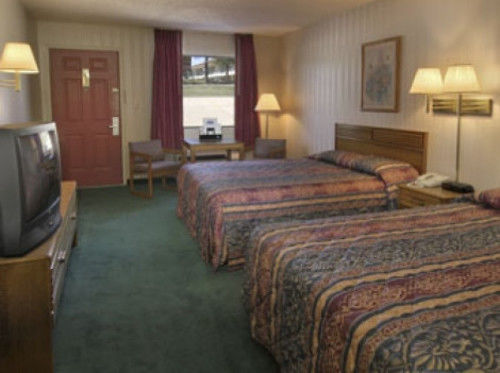 Express Inn Юрека Спрингс Екстериор снимка